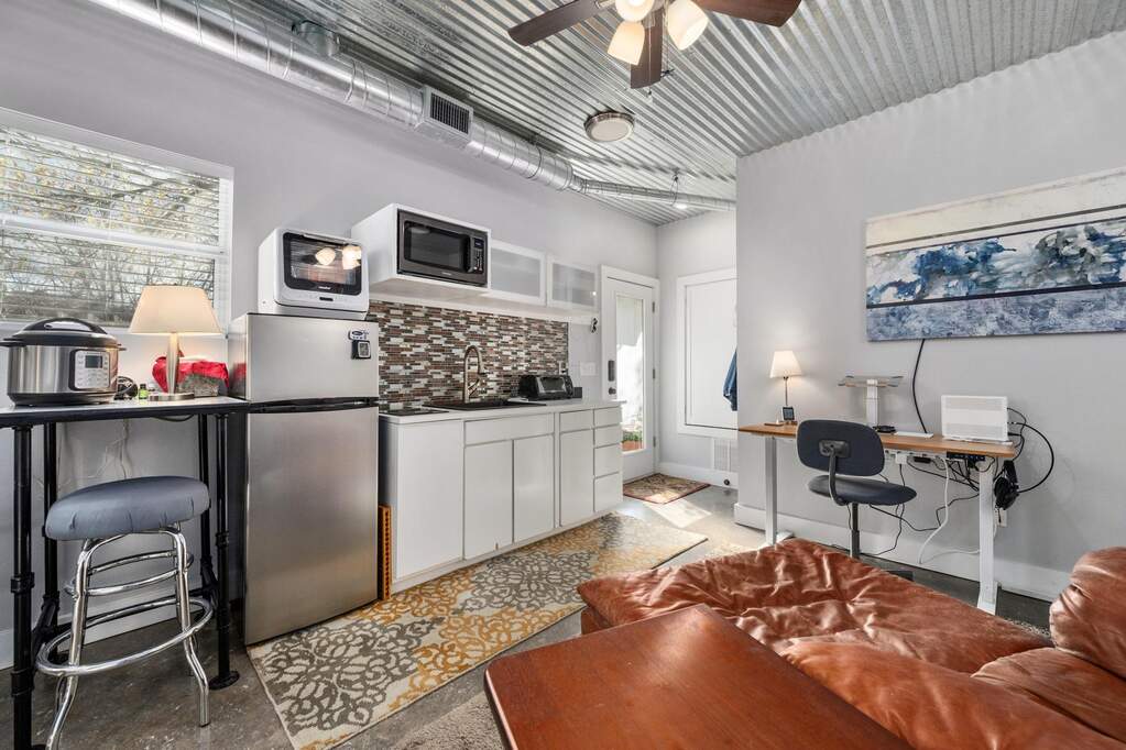 5 Bedroom Single Family Home/House's Image 26
