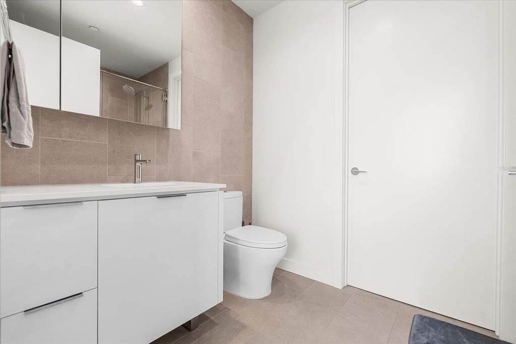 2 Bedroom Apartment/Flat's Image 17