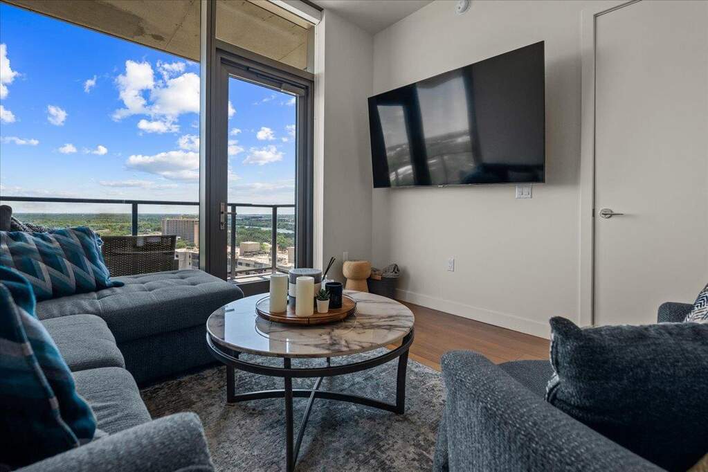 2 Bedroom Apartment/Flat's Image 4