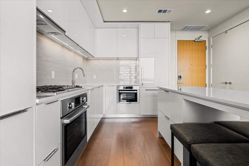 2 Bedroom Apartment/Flat's Image 6