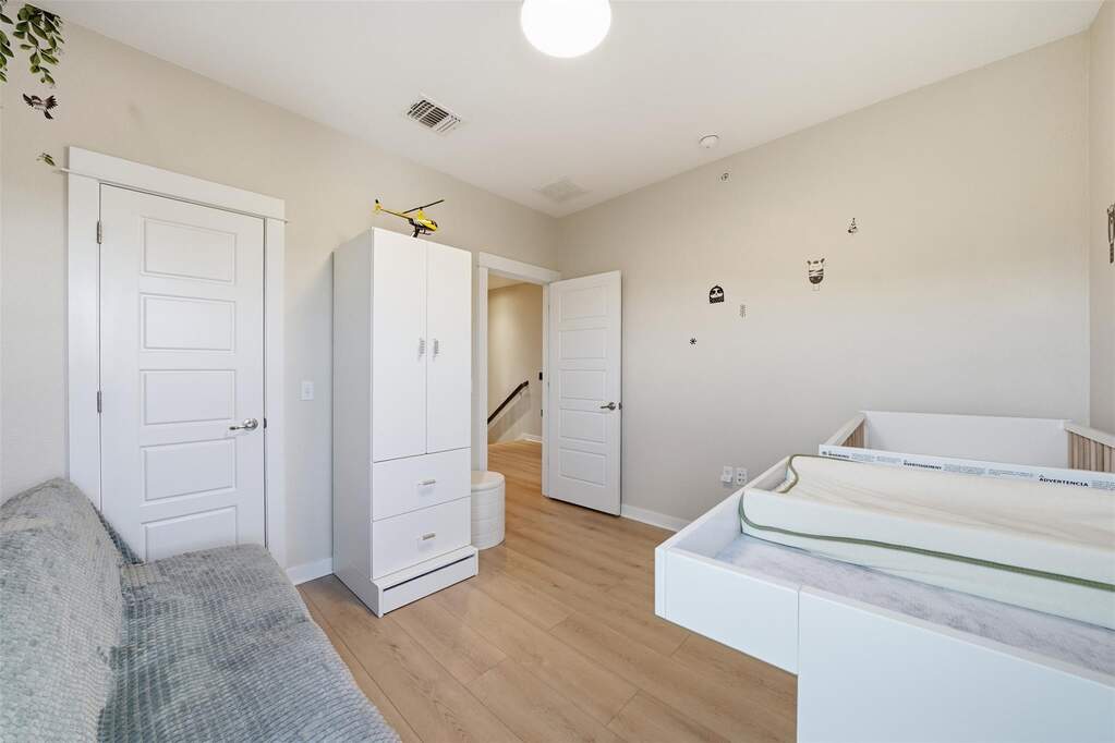 4 Bedroom Villa/Townhouse's Image 15