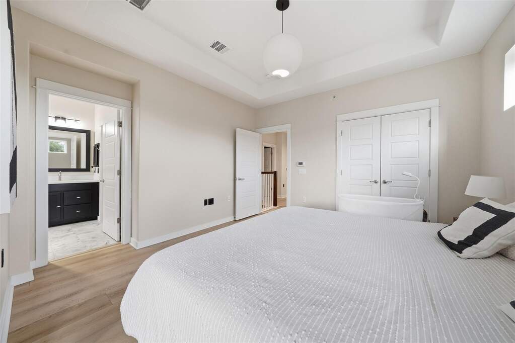 4 Bedroom Villa/Townhouse's Image 18