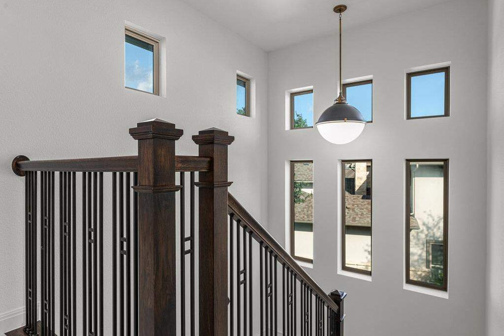 5 Bedroom Single Family Home/House's Image 20