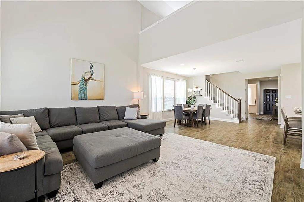 4 Bedroom Single Family Home/House's Image 7