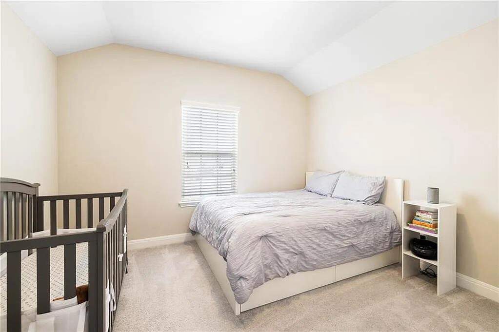 4 Bedroom Single Family Home/House's Image 11