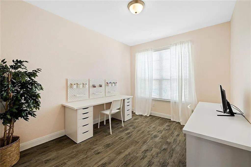 4 Bedroom Single Family Home/House's Image 17