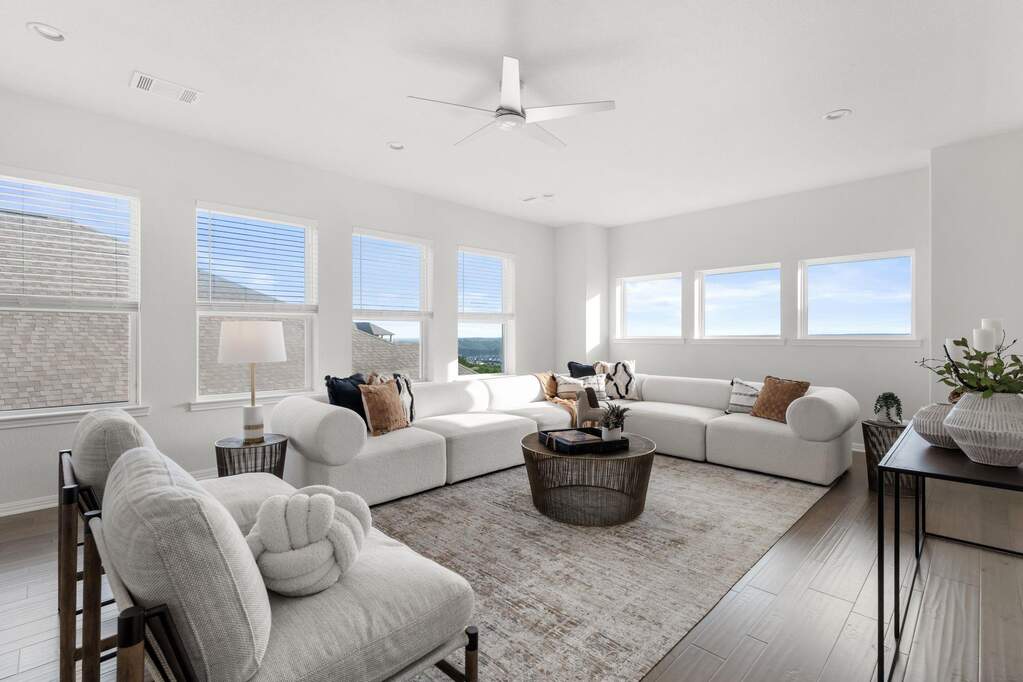 4 Bedroom Single Family Home/House's Image 11