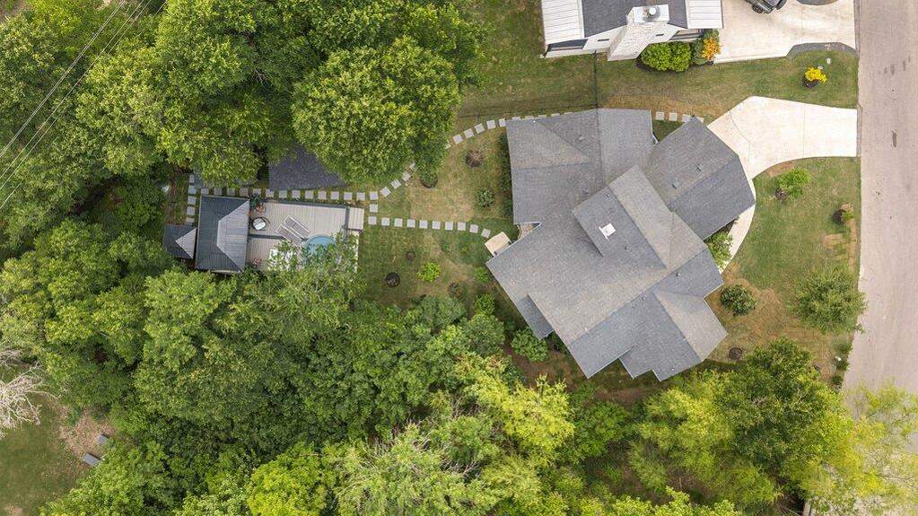 3 Bedroom Single Family Home/House's Image 36