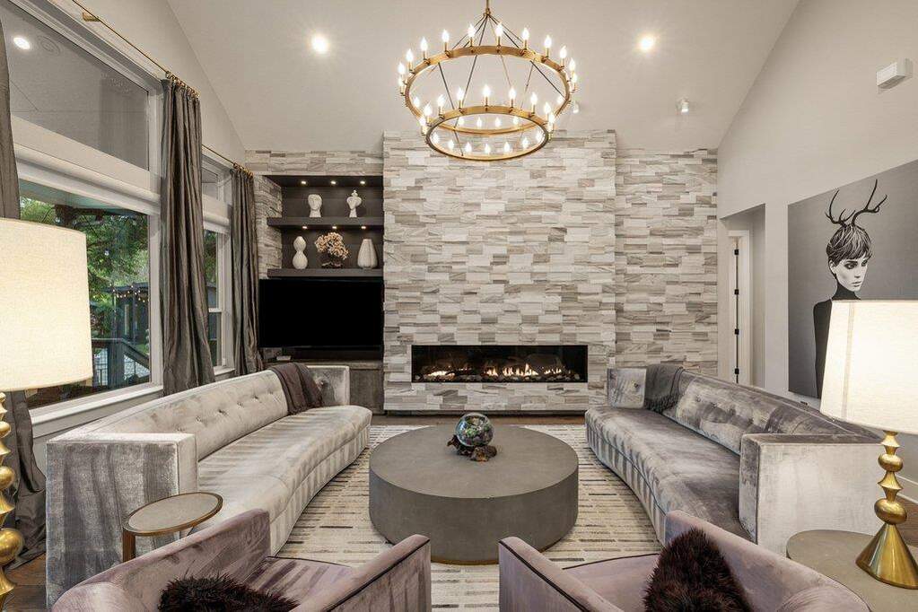 3 Bedroom Single Family Home/House's Image 3