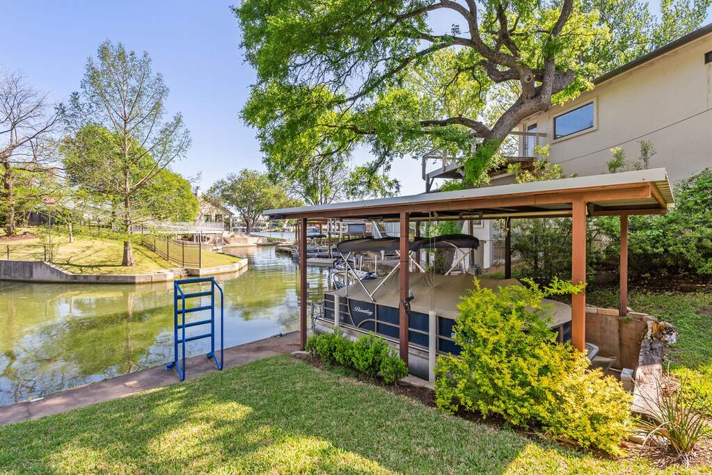 4 Bedroom Single Family Home/House's Image 31