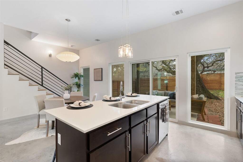 3 Bedroom Apartment/Flat's Image 7