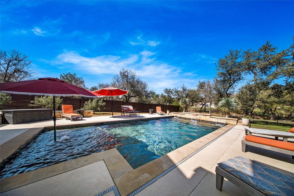 4 Bedroom Single Family Home/House's Image 11