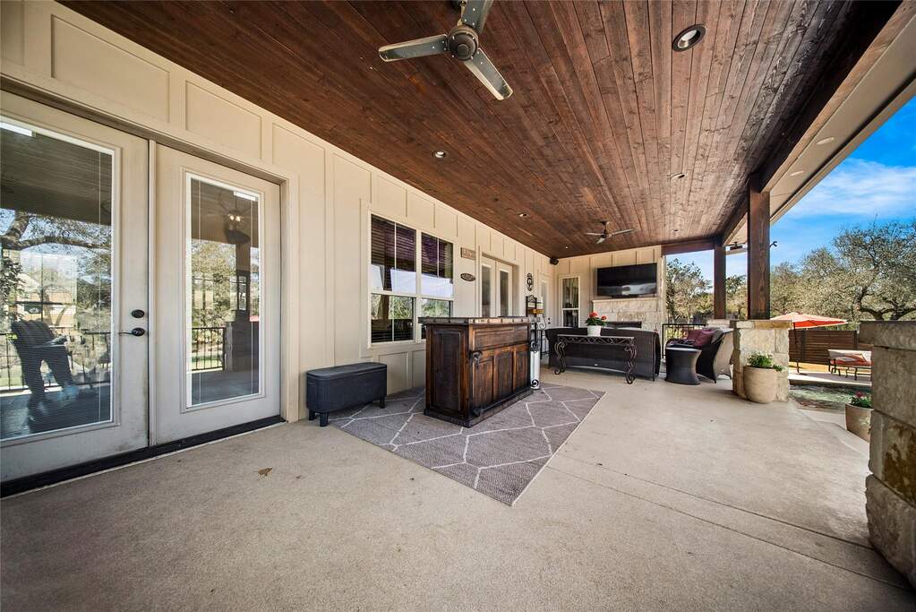 4 Bedroom Single Family Home/House's Image 13