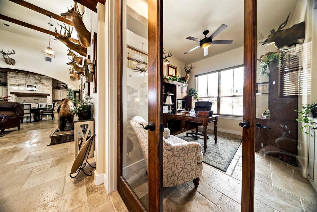 4 Bedroom Single Family Home/House's Image 23