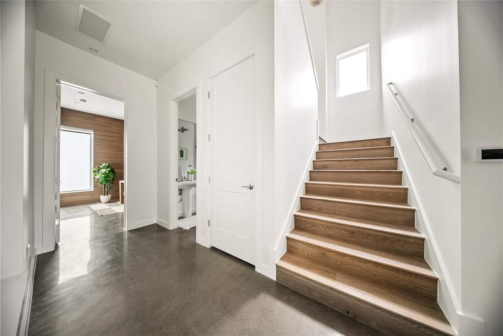 3 Bedroom Single Family Home/House's Image 22
