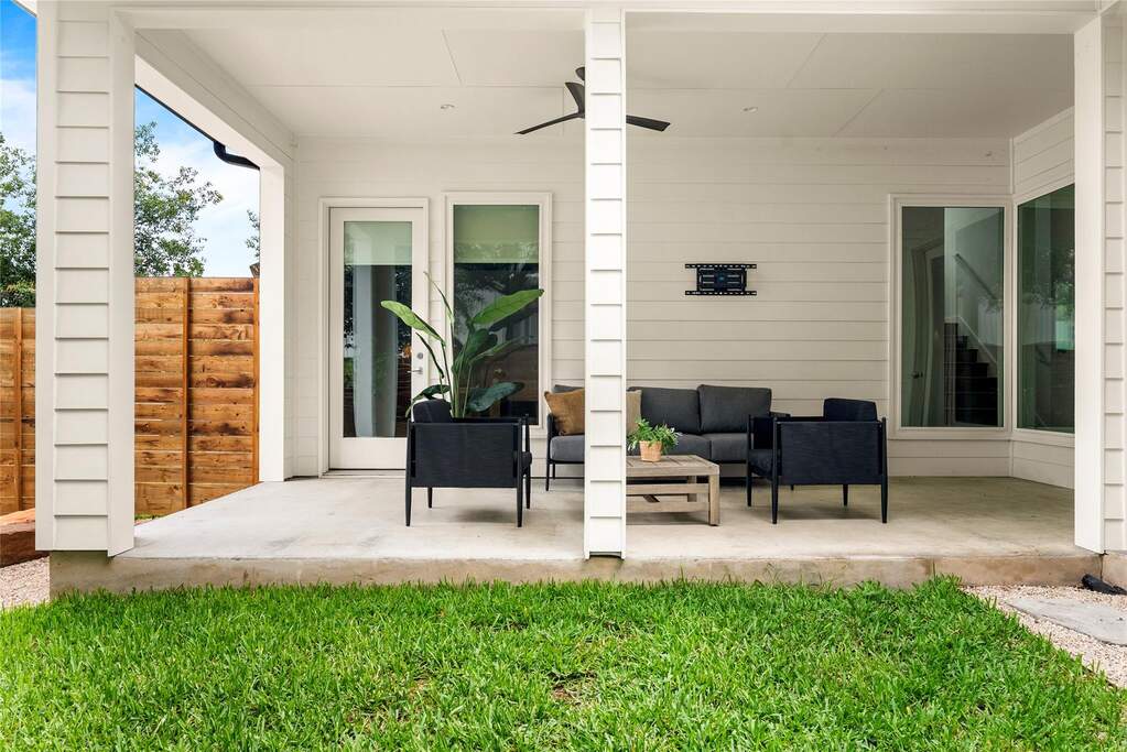 3 Bedroom Single Family Home/House's Image 33