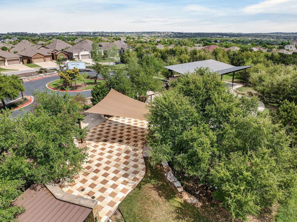 4 Bedroom Single Family Home/House's Image 35