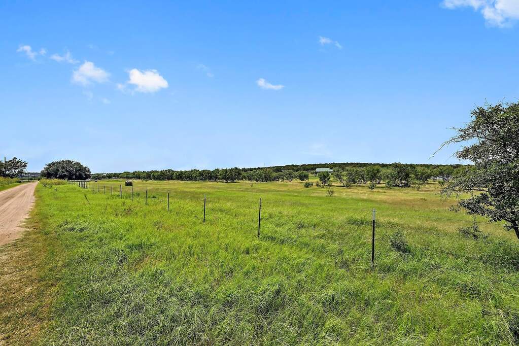 Land/Vacant Land's Image 16