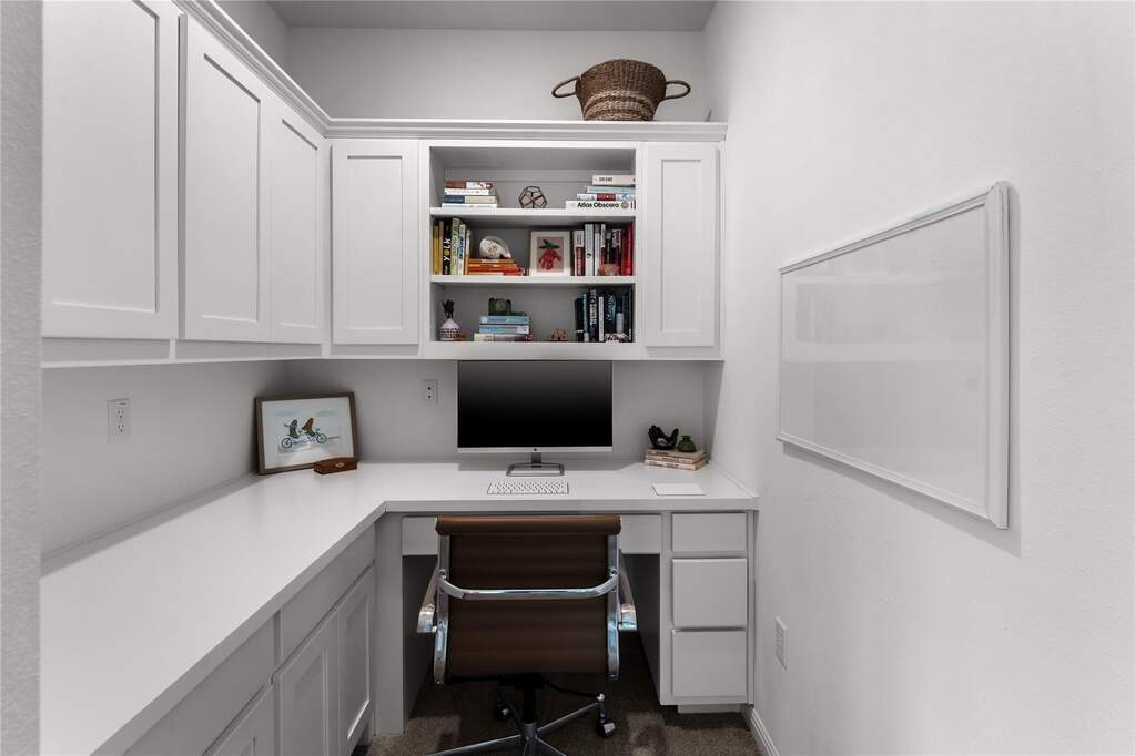 4 Bedroom Single Family Home/House's Image 22