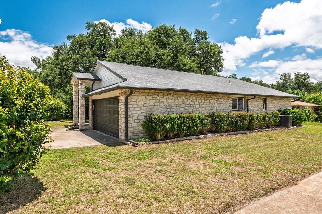 3 Bedroom Single Family Home/House's Image 29