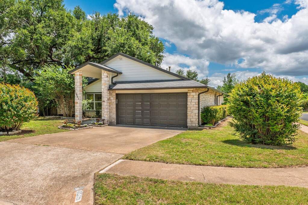 3 Bedroom Single Family Home/House's Image 30