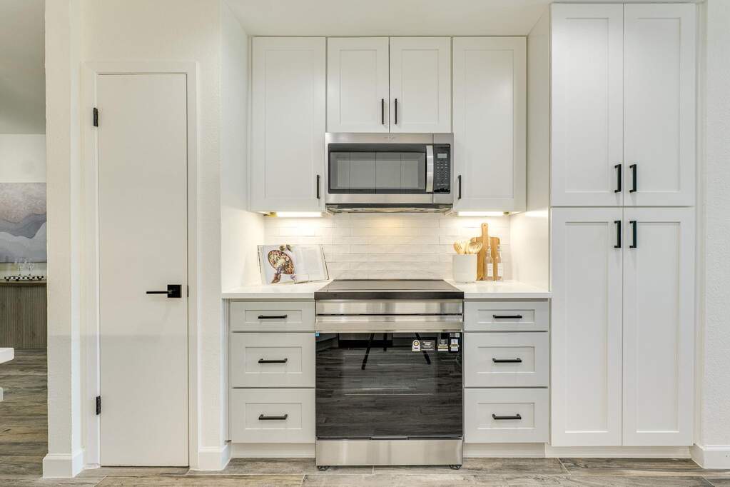 3 Bedroom Single Family Home/House's Image 3