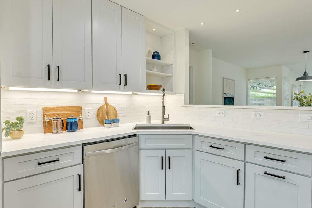 3 Bedroom Single Family Home/House's Image 4