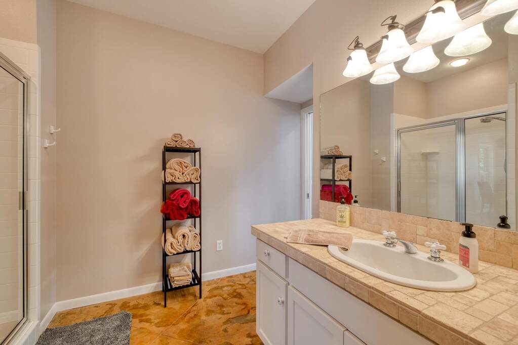 3 Bedroom Single Family Home/House's Image 10