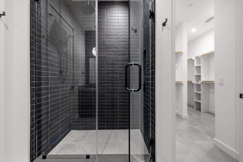 2 Bedroom Apartment/Flat's Image 8
