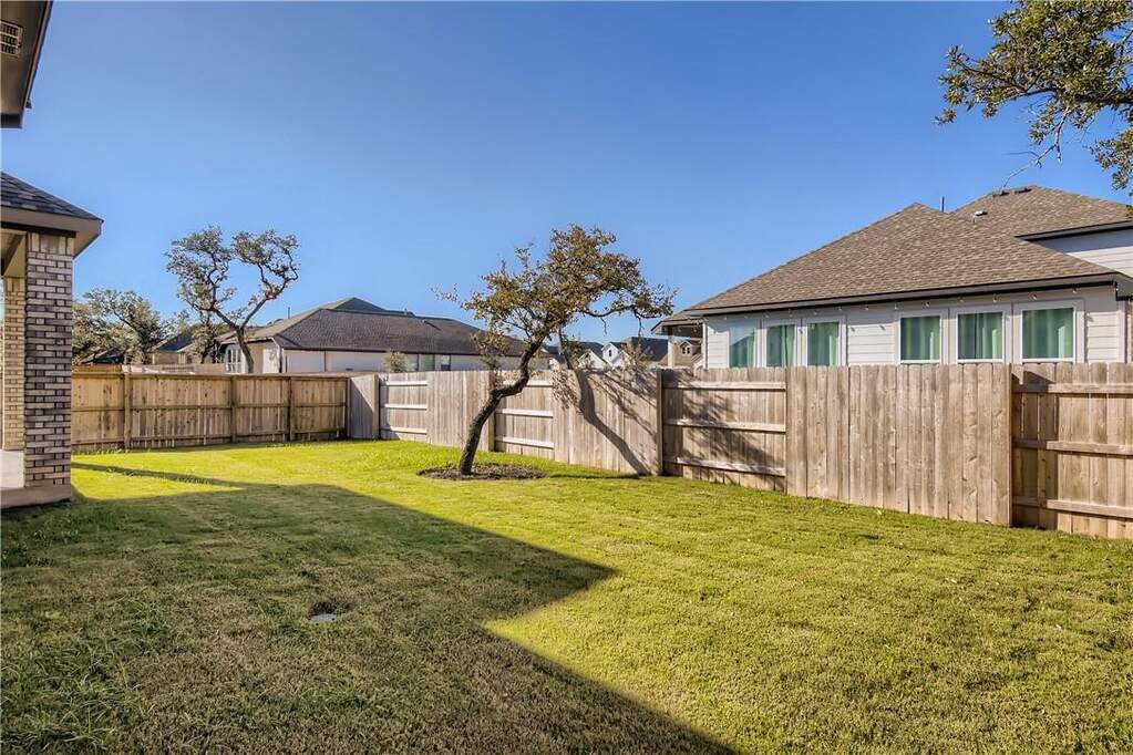 4 Bedroom Single Family Home/House's Image 23
