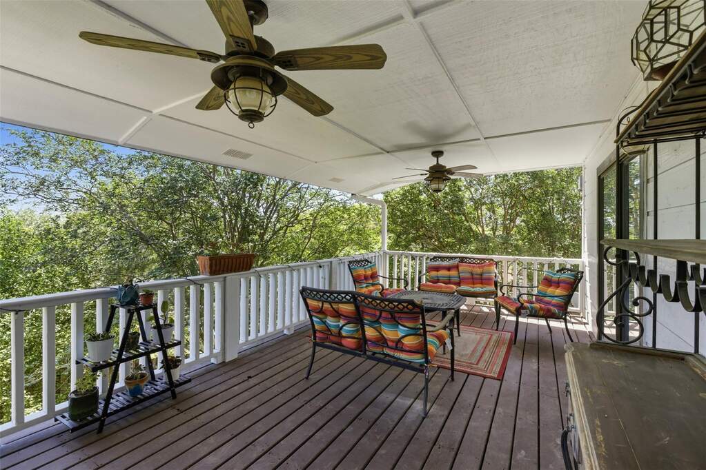 4 Bedroom Single Family Home/House's Image 7