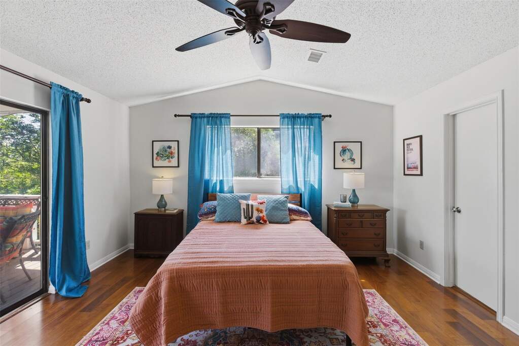 4 Bedroom Single Family Home/House's Image 14