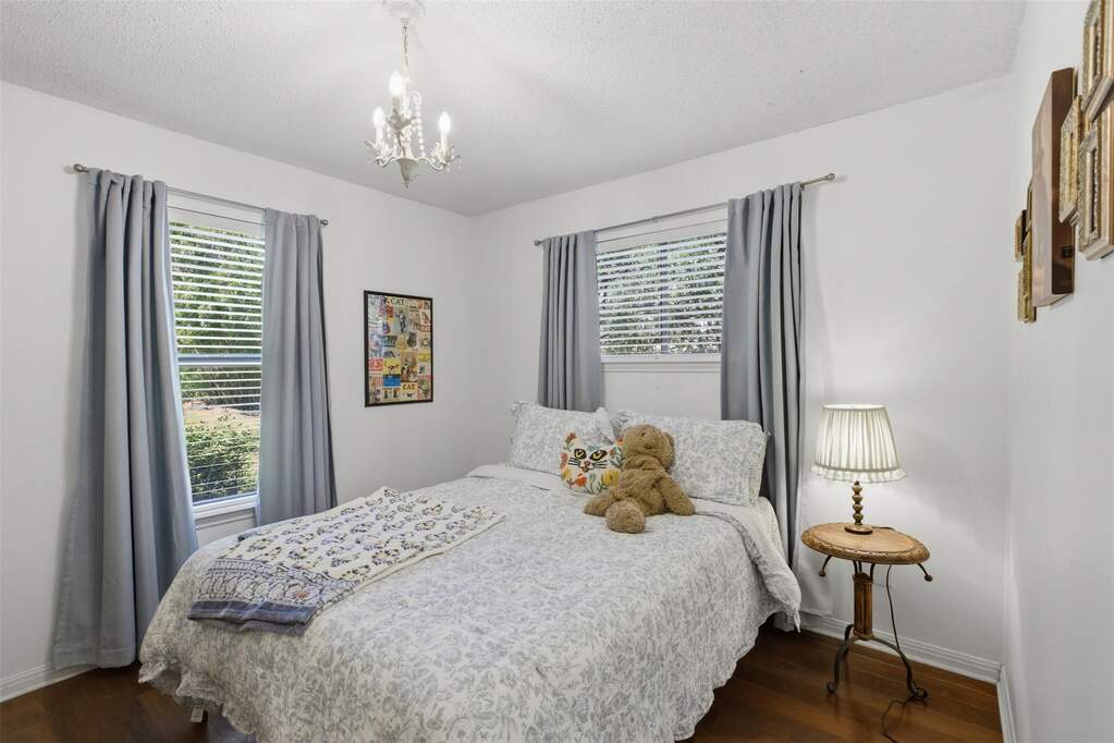 4 Bedroom Single Family Home/House's Image 20