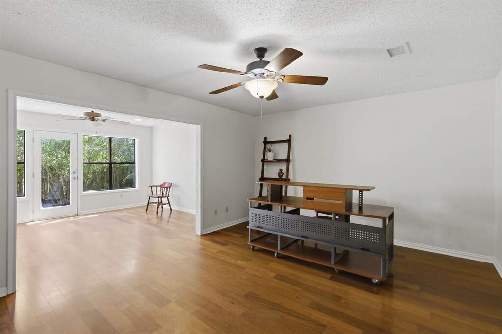 4 Bedroom Single Family Home/House's Image 24