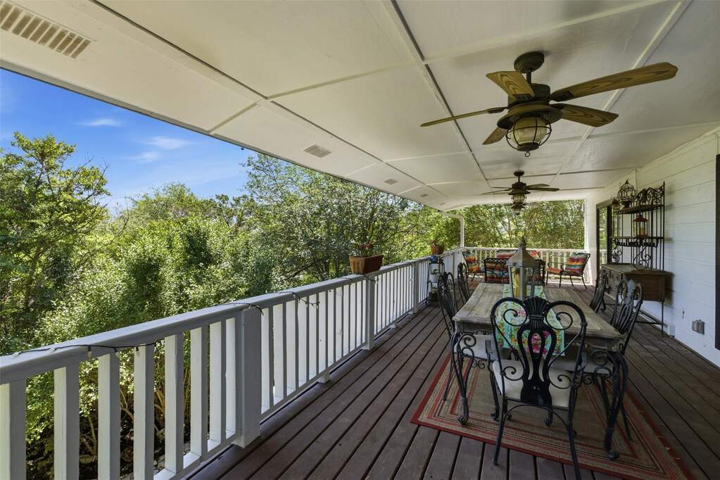 4 Bedroom Single Family Home/House's Image 6