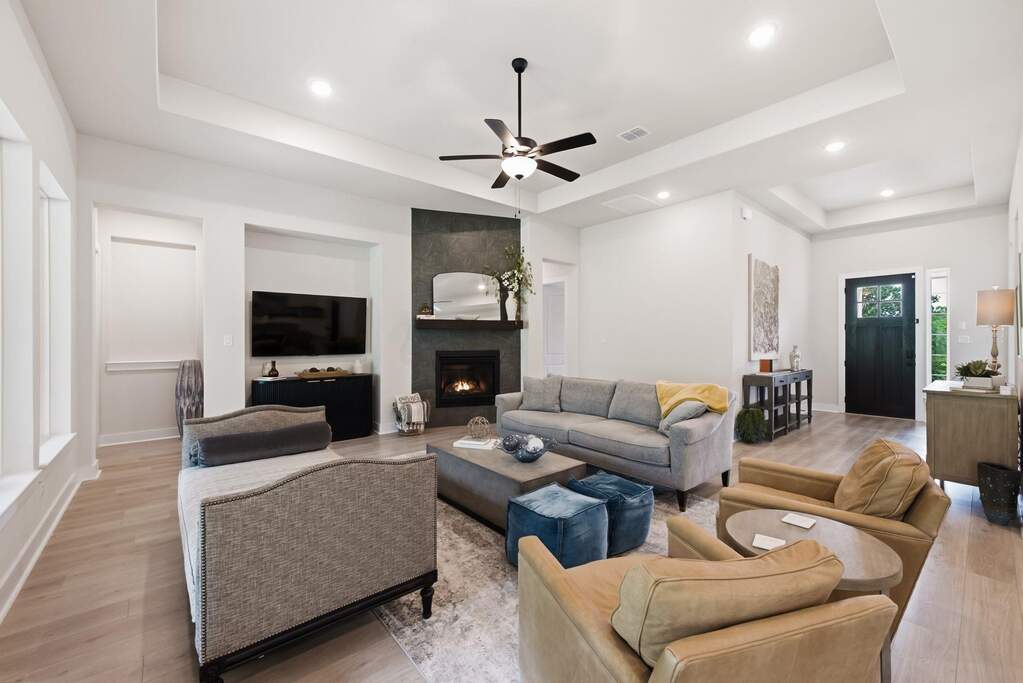 4 Bedroom Single Family Home/House's Image 12