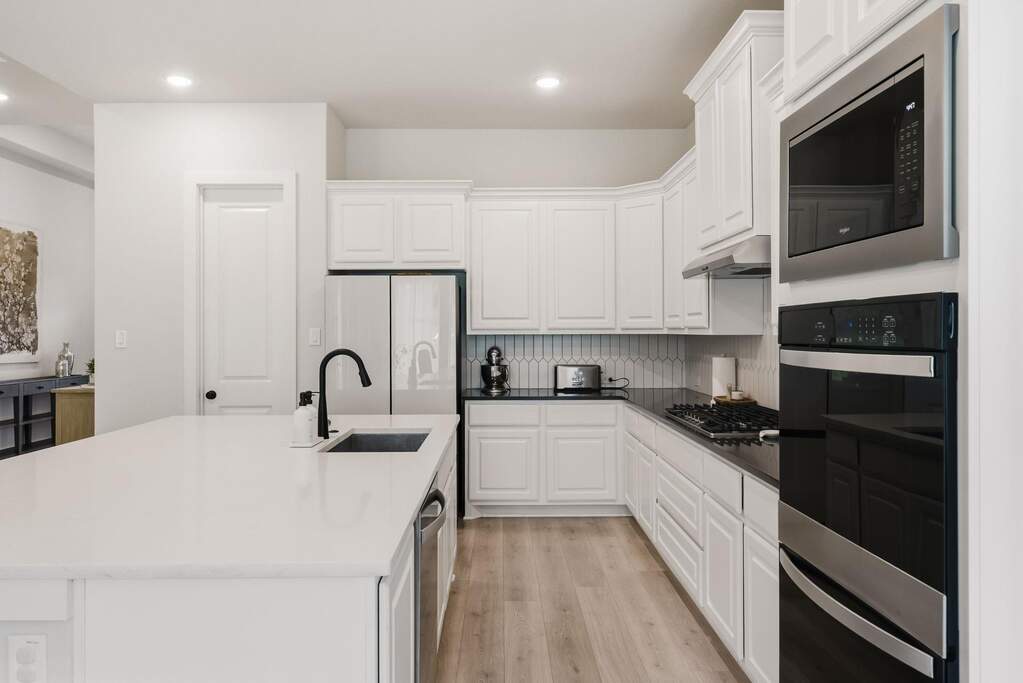 4 Bedroom Single Family Home/House's Image 16