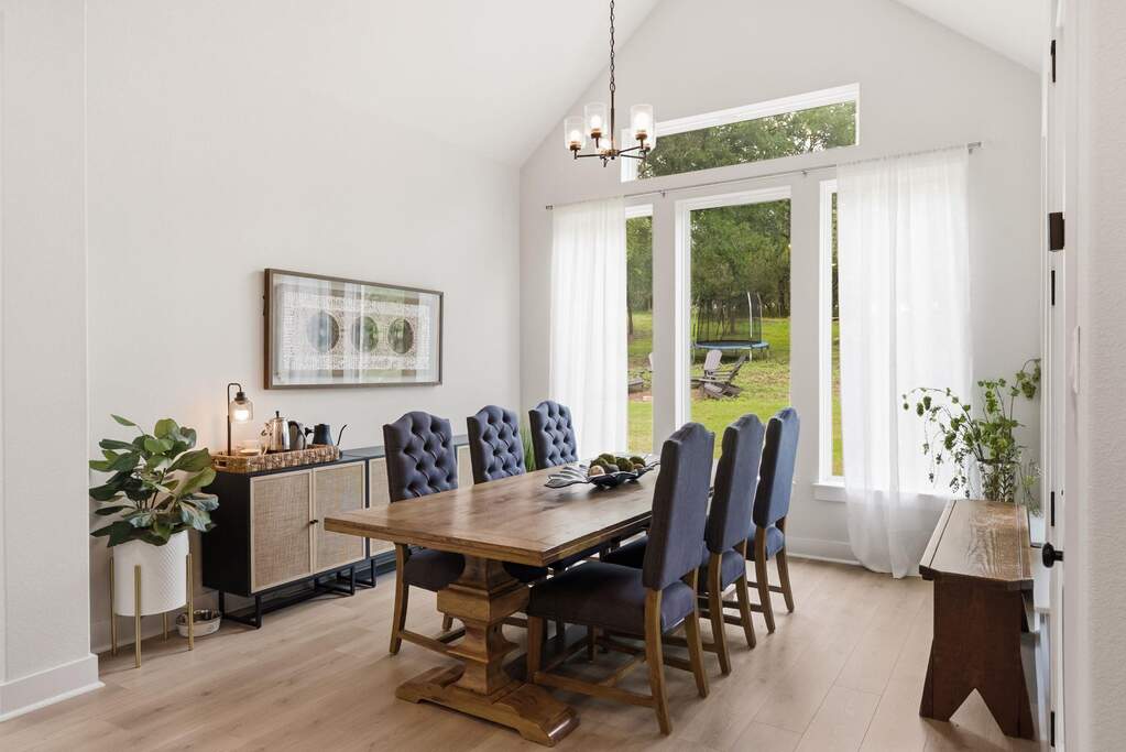 4 Bedroom Single Family Home/House's Image 18