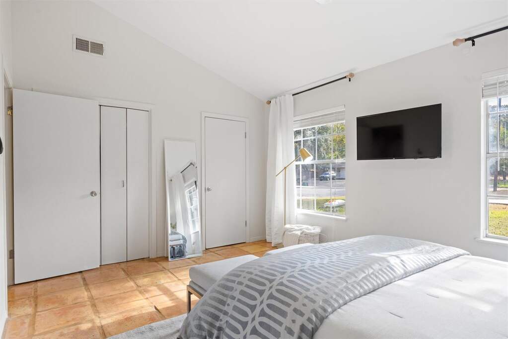 4 Bedroom Single Family Home/House's Image 16