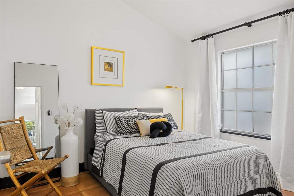 4 Bedroom Single Family Home/House's Image 24