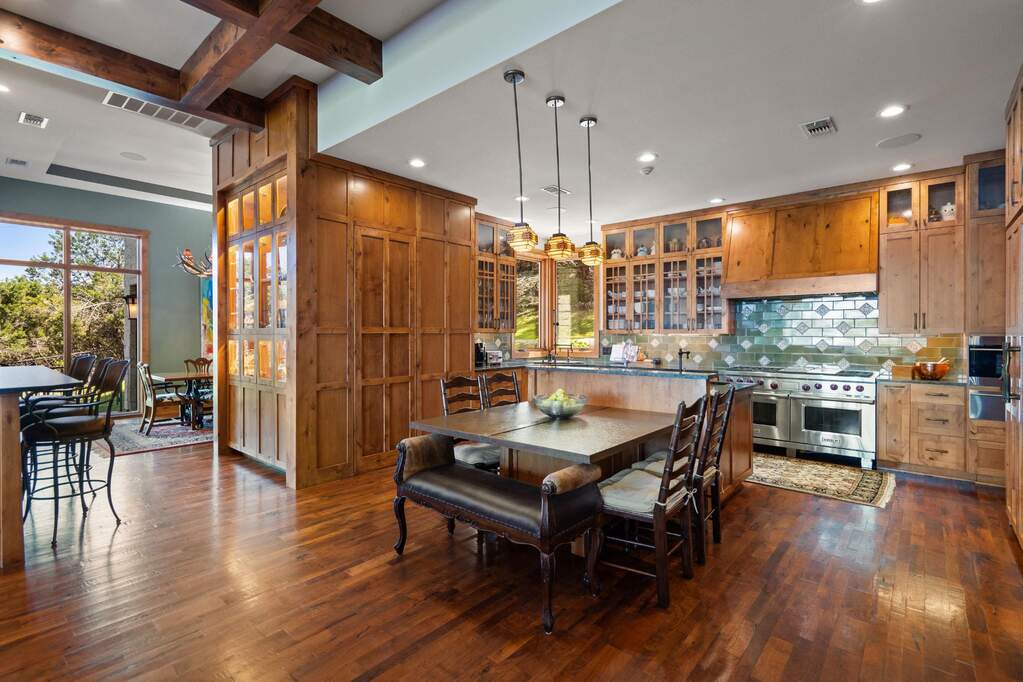 4 Bedroom Single Family Home/House's Image 8