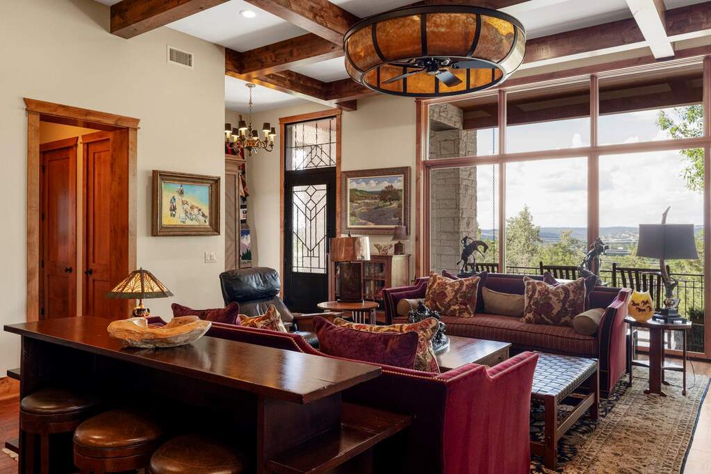 4 Bedroom Single Family Home/House's Image 11