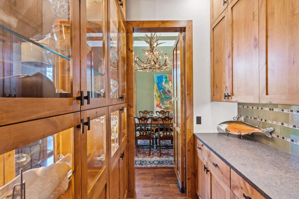 4 Bedroom Single Family Home/House's Image 16