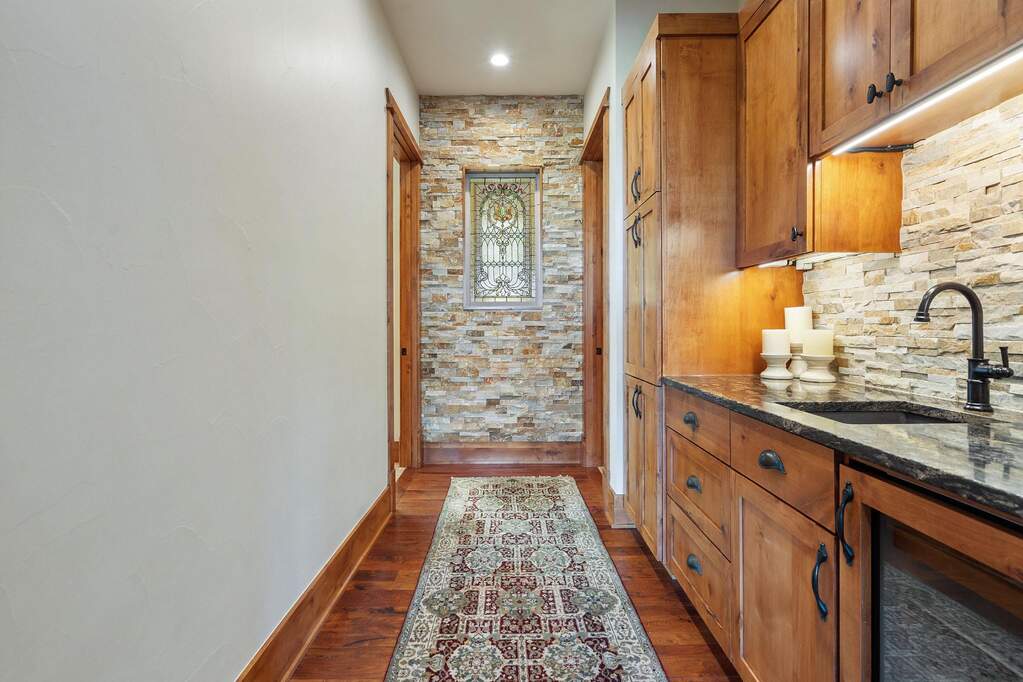 4 Bedroom Single Family Home/House's Image 19