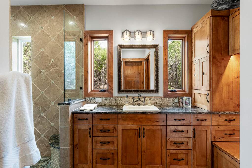 4 Bedroom Single Family Home/House's Image 24