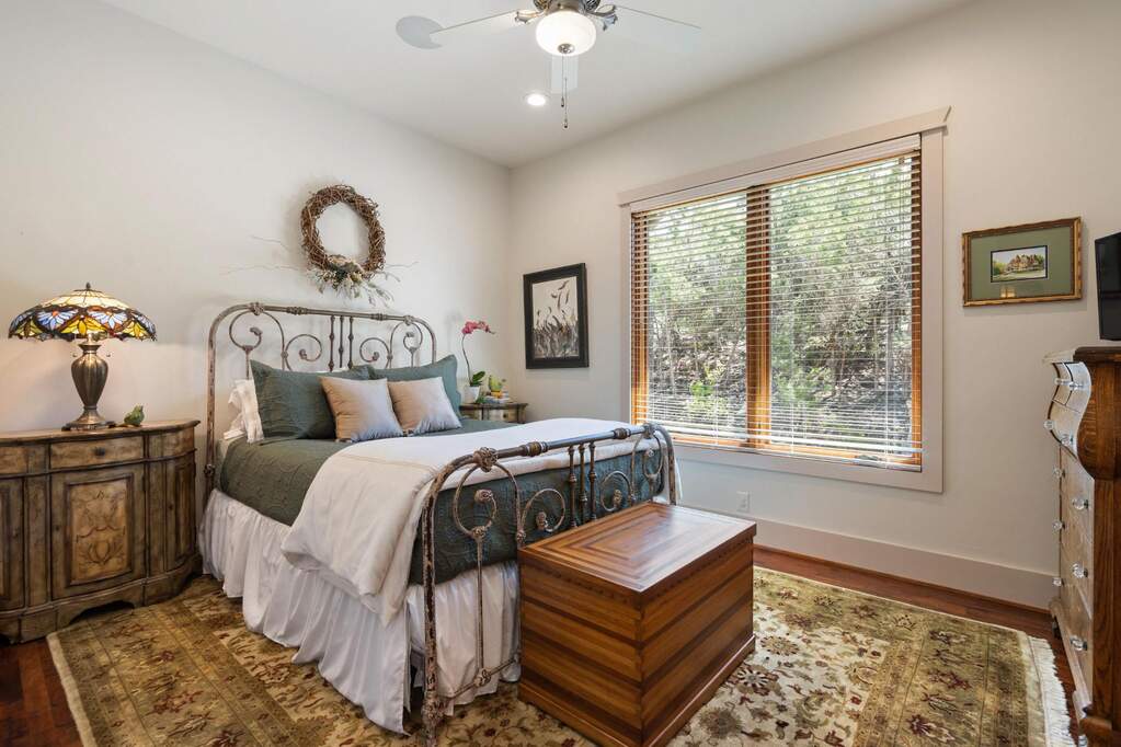 4 Bedroom Single Family Home/House's Image 33