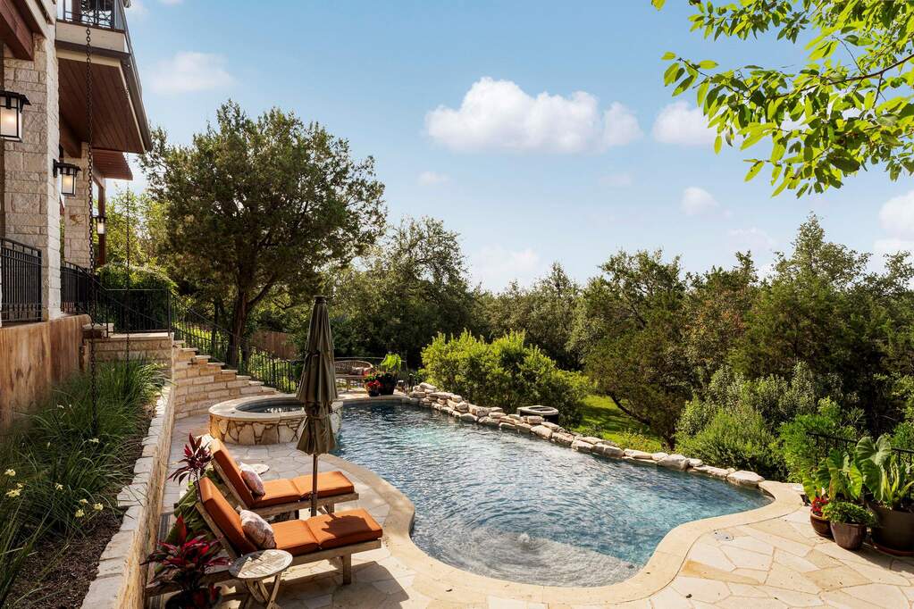 Private pool/spa - Pool is heated & chilled. Redesigned in 2021-2023