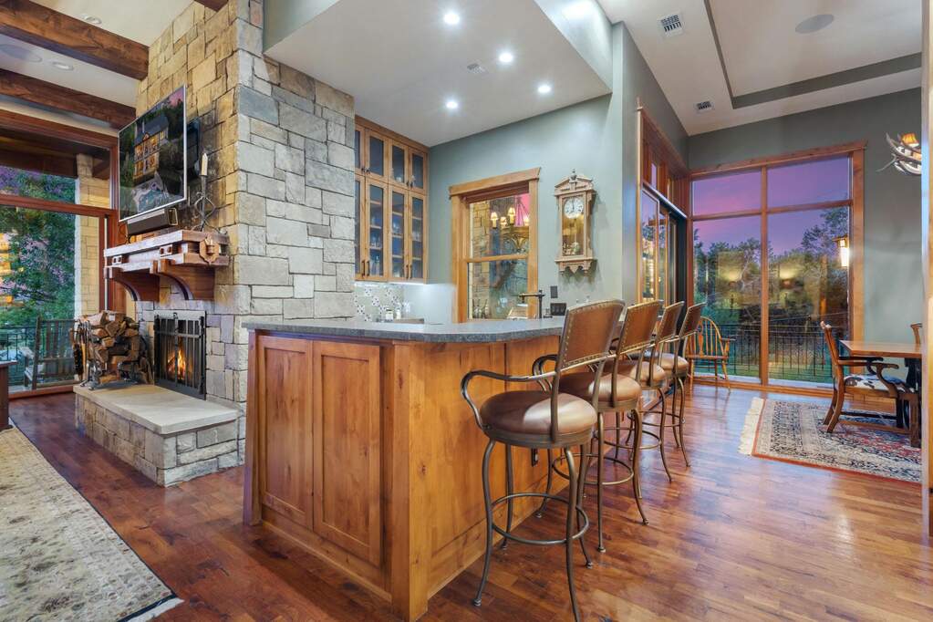 4 Bedroom Single Family Home/House's Image 6