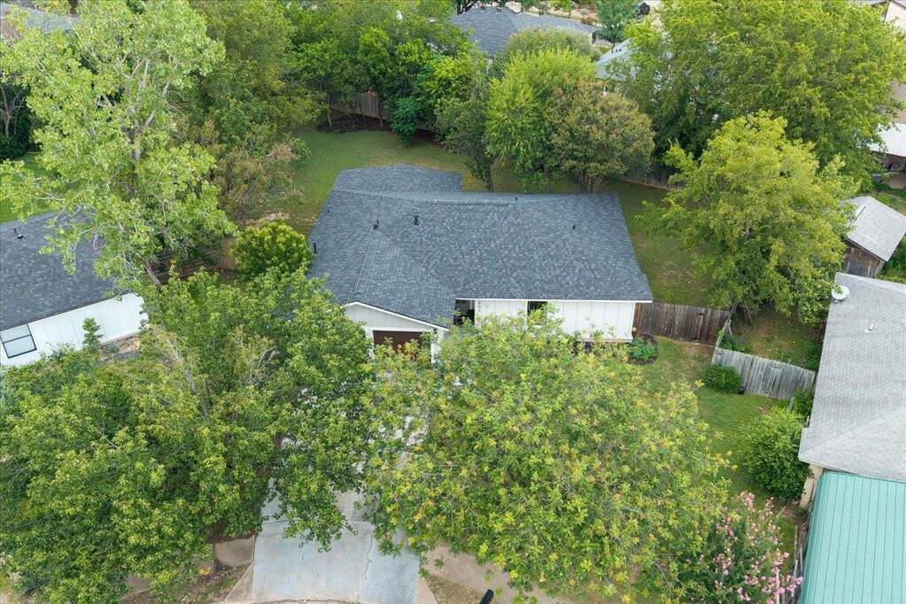 3 Bedroom Single Family Home/House's Image 26