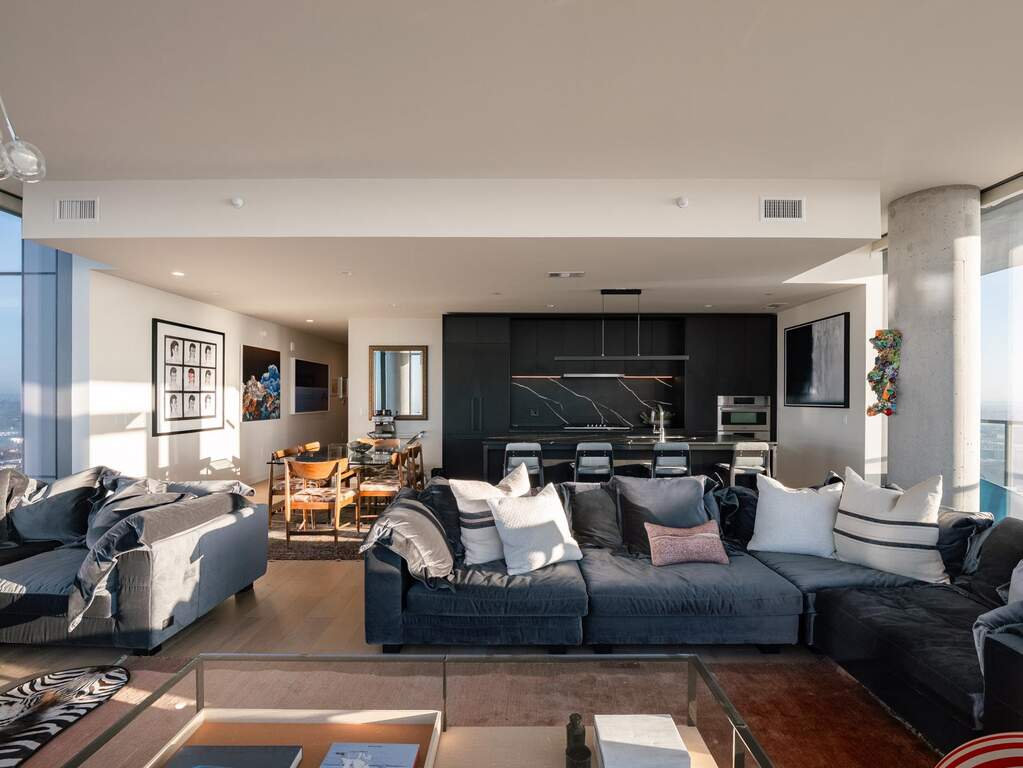 3 Bedroom Apartment/Flat's Image 4